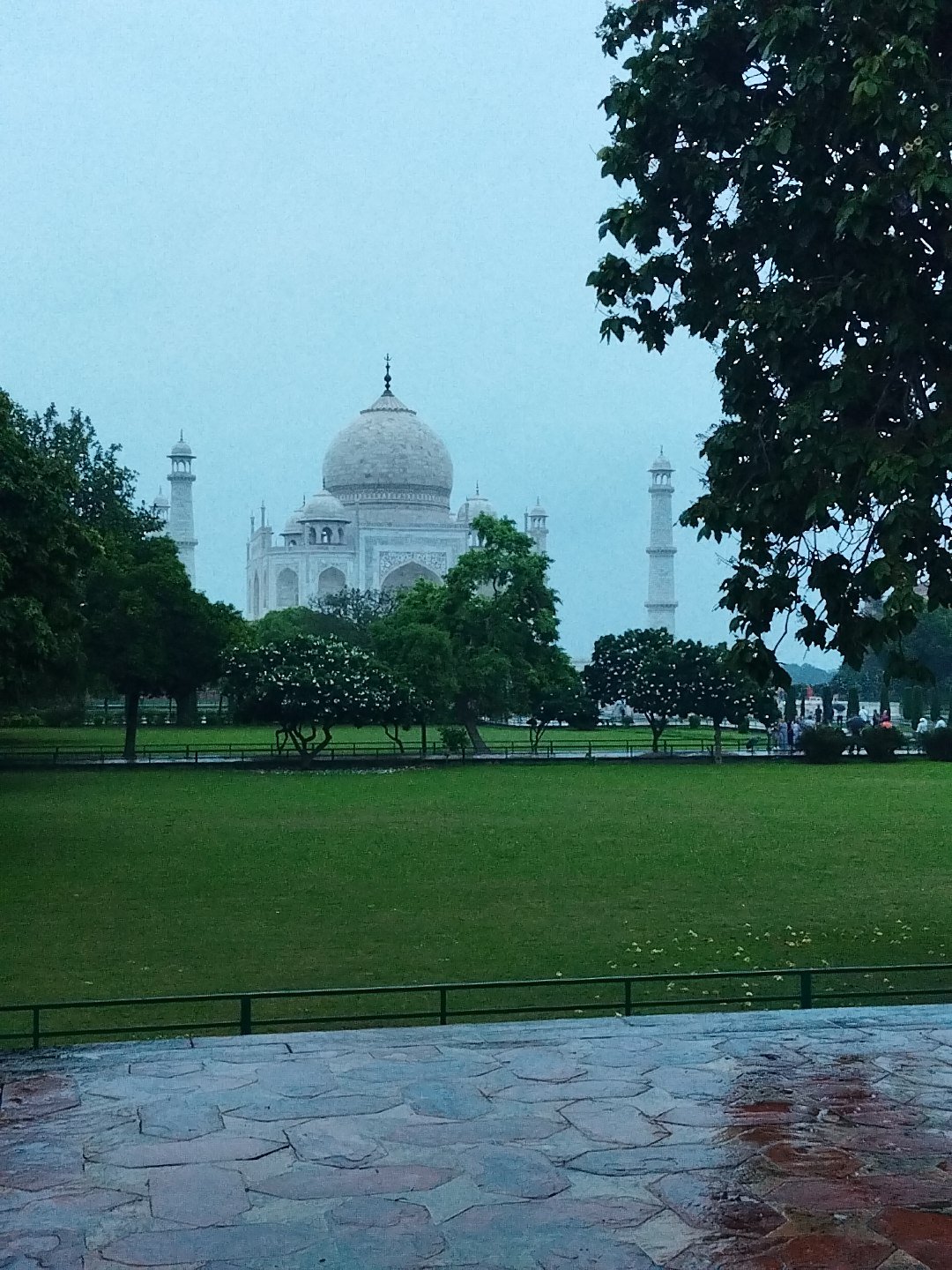 Agra – Khajuraho – Varanasi – Delhi (6 Days)